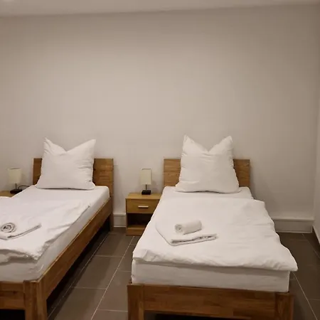 04 Aparthotel *
