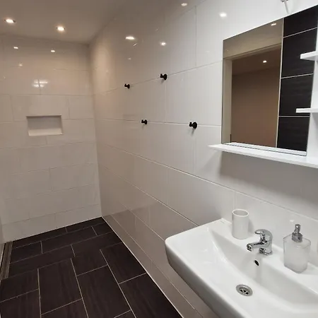 04 Aparthotel *